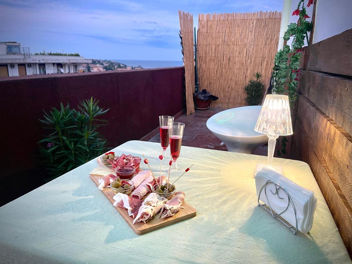 Lungomare Panorama Luxury Couette-café *